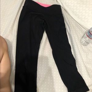 Lululemon size 4 cropped reversible leggings
